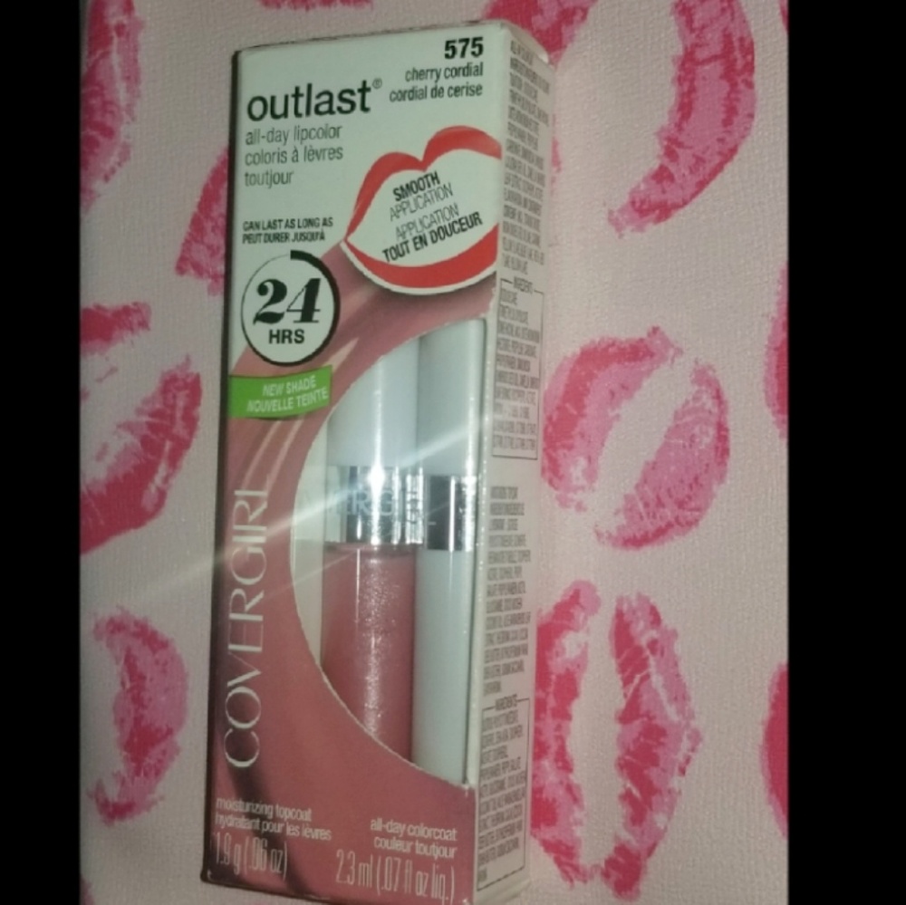 Cover girl lip gloss & lip moisturizer